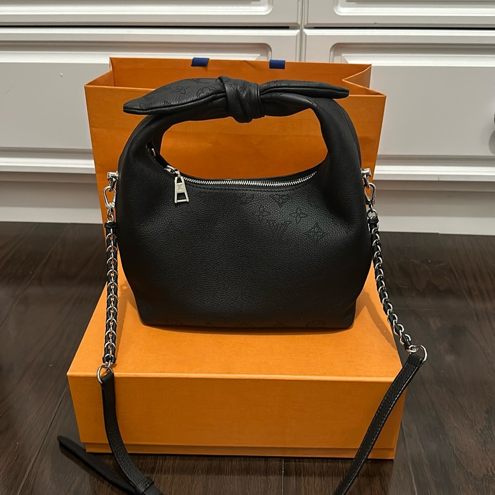 Louis Vuitton Why Knot PM